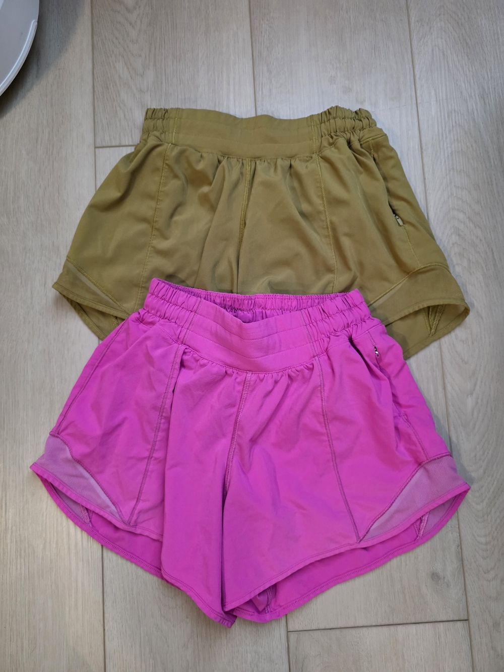 Lululemon Shorts in Pink and Olive Size 2